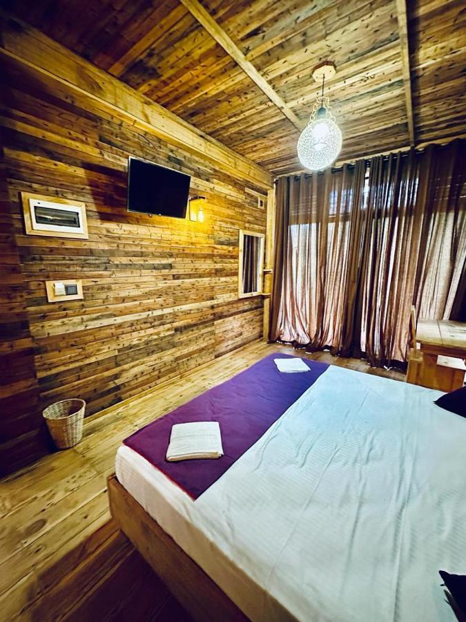 Winwood Ella Hotel Luaran gambar